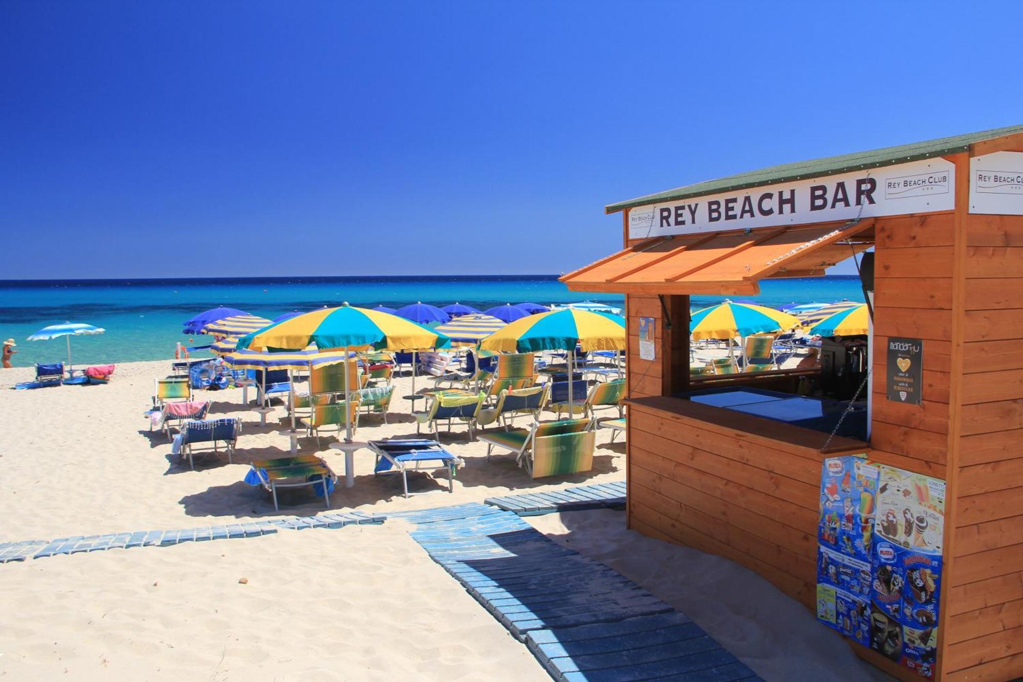 Rey Beach Club Monte Nai Esterno foto